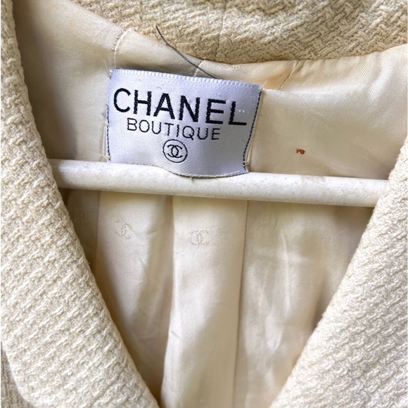 Vintage 90's CHANEL vanilla knit blazer jacket 17 logo buttons double br… - Picture 7 of 13
